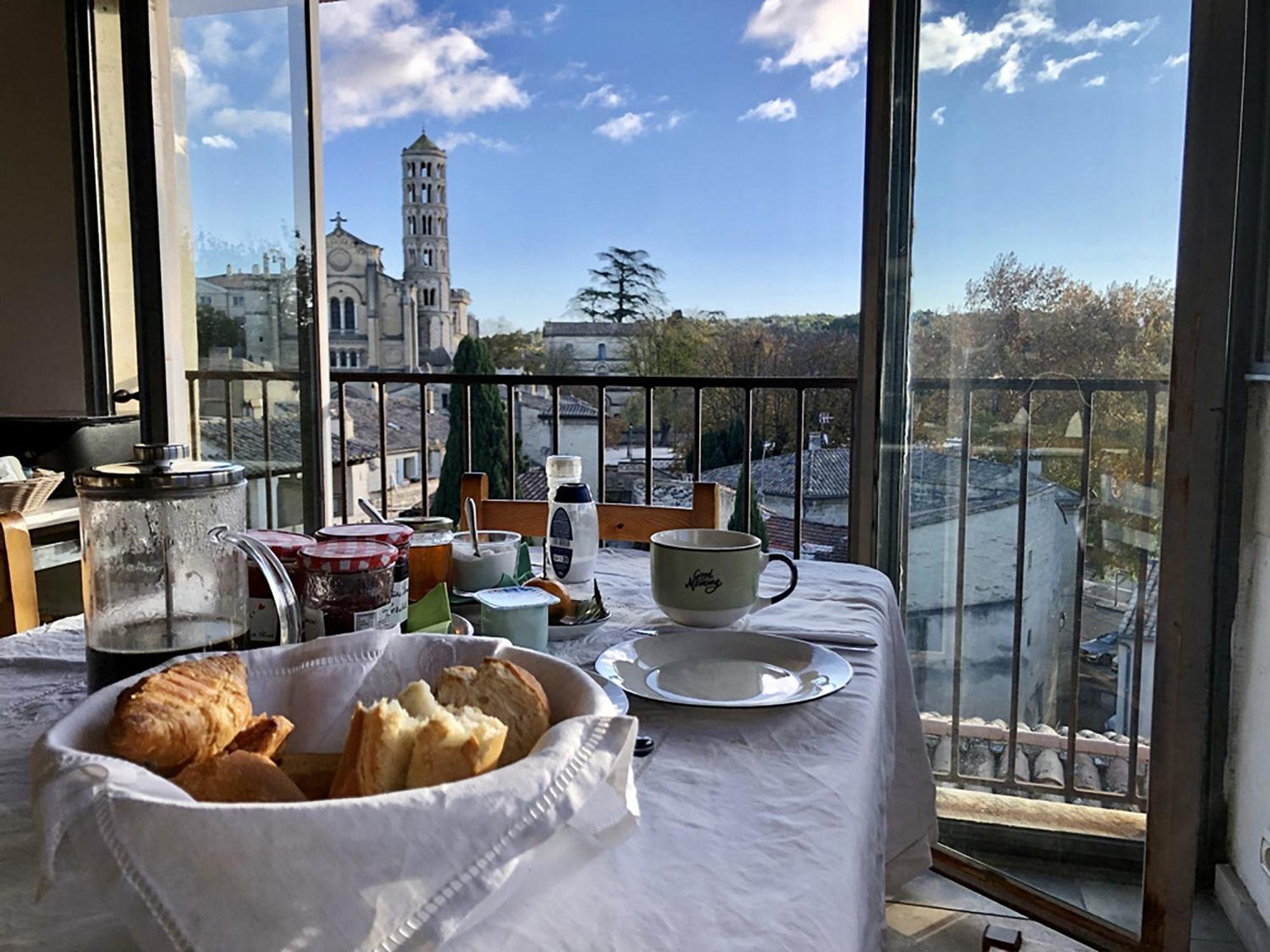 Chambre D'Hote Vue Exepitonnelle Юзес Экстерьер фото