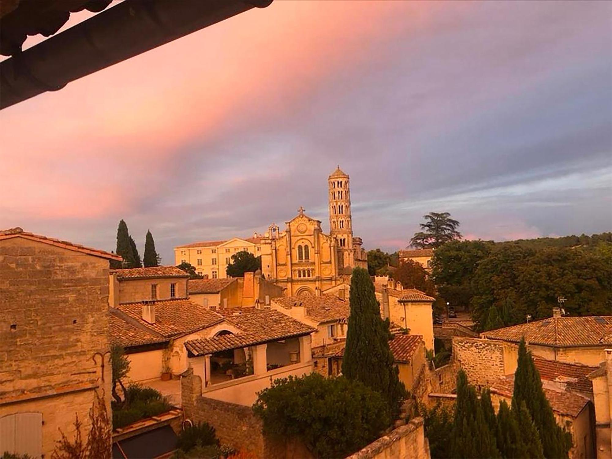 Chambre D'Hote Vue Exepitonnelle Юзес Экстерьер фото